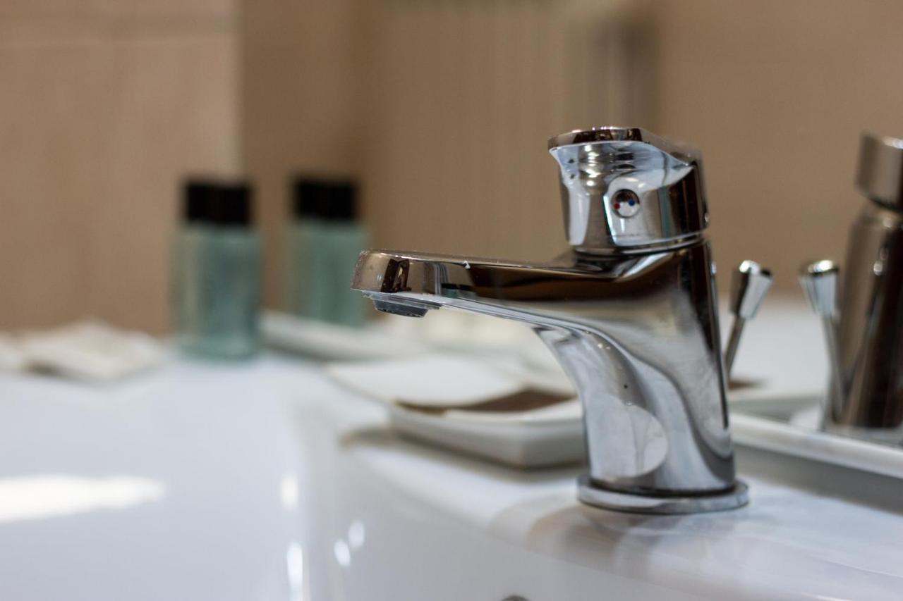 Suite Garibaldi - Smart Holiday Mantova Esterno foto