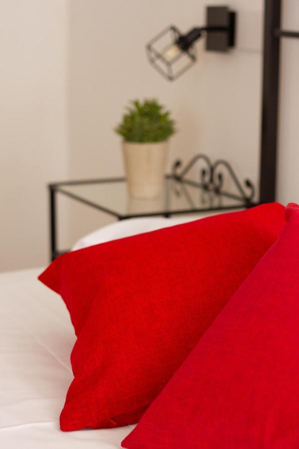 Suite Garibaldi - Smart Holiday Mantova Esterno foto